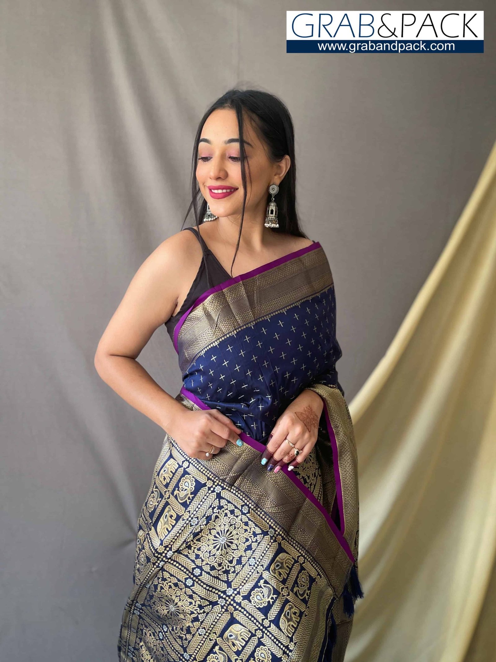 Trendy Navy Blue Soft Silk Woven Saree GNP230006-3